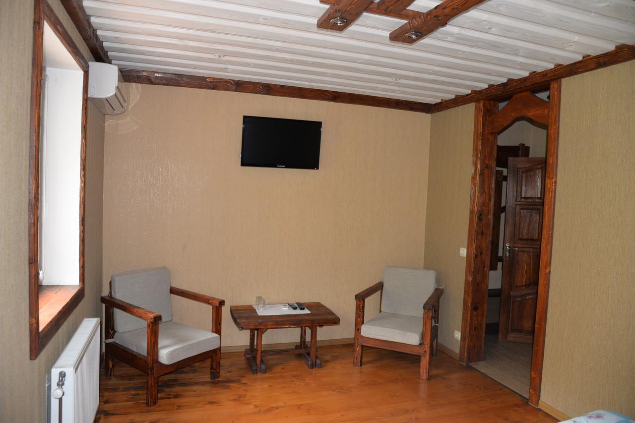 Syni Potoky Motel Svalyava Exterior photo