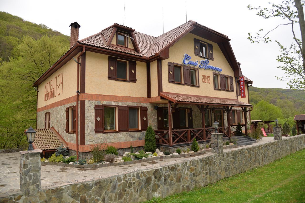 Syni Potoky Motel Svalyava Exterior photo